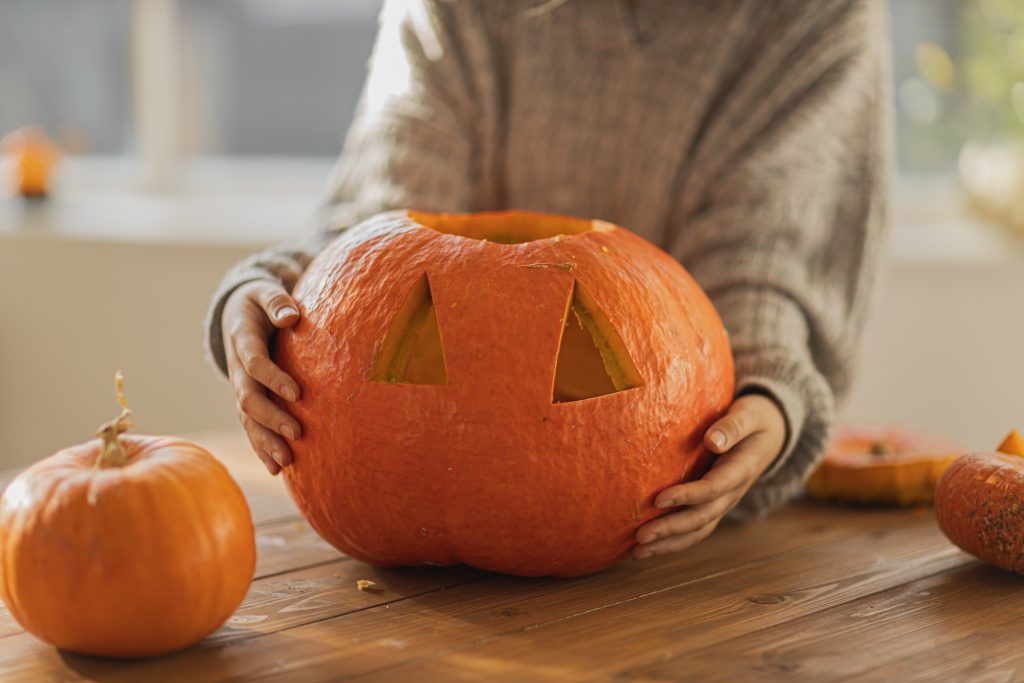 jack-o-lantern-realiser-une-citrouille-halloween-4
